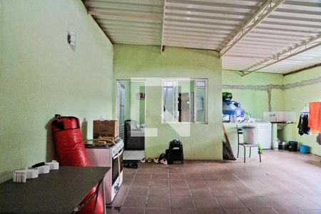 Casa para alugar com 300m², 4 quartos e 3 vagas Casa para alugar com 300m², 4 quartos e 3 vagasEdícula - Área de serviço