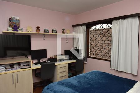 Casa à venda com 240m², 4 quartos e 4 vagasQuarto 2