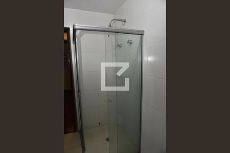 Casa à venda com 240m², 4 quartos e 4 vagasBanheiro