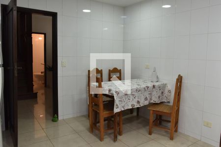 Casa à venda com 240m², 4 quartos e 4 vagasCozinha