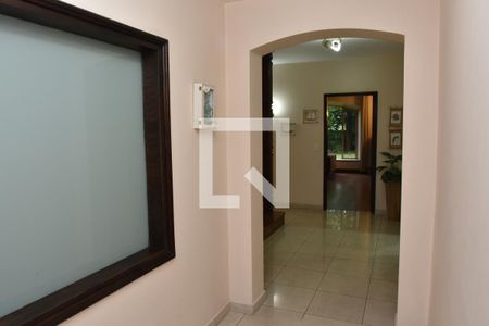 Hall de entrada de casa para alugar com 4 quartos, 240m² em Jardim Marajoara, São Paulo