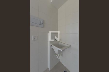Sala / Cozinha de apartamento para alugar com 1 quarto, 26m² em Vila Prudente, São Paulo