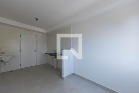 Sala / Cozinha de apartamento para alugar com 1 quarto, 26m² em Vila Prudente, São Paulo