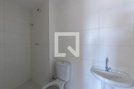 Banheiro de apartamento para alugar com 1 quarto, 26m² em Vila Prudente, São Paulo