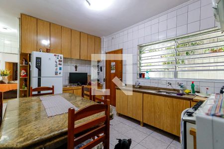 Casa à venda com 150m², 3 quartos e 2 vagas Casa à venda com 150m², 3 quartos e 2 vagasCozinha
