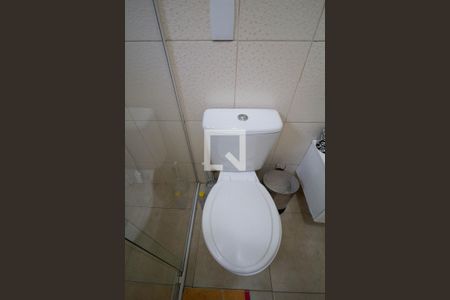 Casa à venda com 120m², 4 quartos e 2 vagas Casa à venda com 120m², 4 quartos e 2 vagasBanheiro