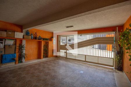 Casa à venda com 120m², 4 quartos e 2 vagas Casa à venda com 120m², 4 quartos e 2 vagasGaragem