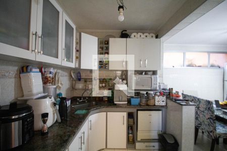 Casa à venda com 120m², 4 quartos e 2 vagas Casa à venda com 120m², 4 quartos e 2 vagasCozinha