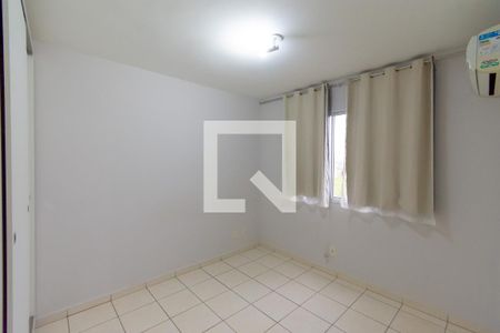 Quarto 2 de apartamento para alugar com 2 quartos, 48m² em Residencial Flórida, Goiânia