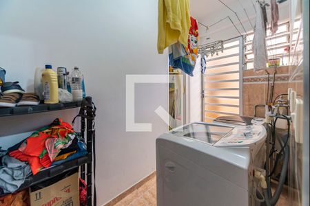 Apartamento à venda com 77m², 2 quartos e 1 vagaÁrea de Serviço