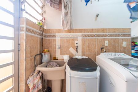 Apartamento à venda com 77m², 2 quartos e 1 vagaÁrea de Serviço