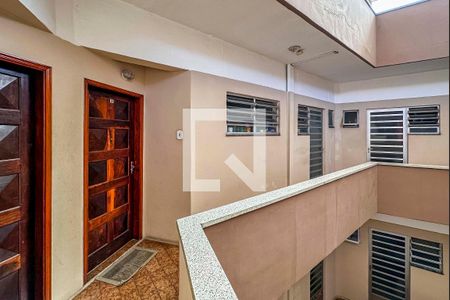 Apartamento à venda com 77m², 2 quartos e 1 vagaEntrada
