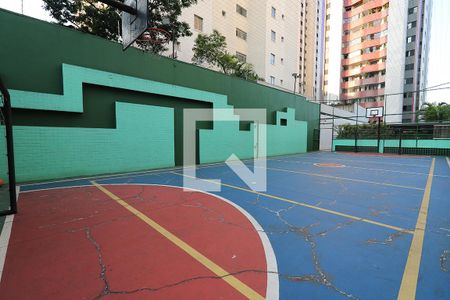 Apartamento para alugar com 244m², 4 quartos e 3 vagas Apartamento para alugar com 244m², 4 quartos e 3 vagasÁrea Comum - Quadra Esportiva