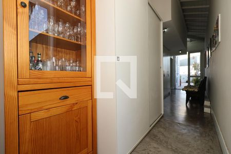 Apartamento para alugar com 244m², 4 quartos e 3 vagas Apartamento para alugar com 244m², 4 quartos e 3 vagasCorredor