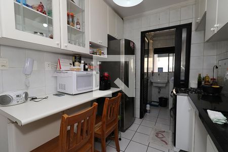 Apartamento para alugar com 244m², 4 quartos e 3 vagas Apartamento para alugar com 244m², 4 quartos e 3 vagasCozinha