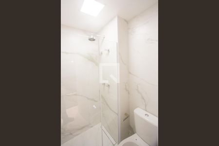 Banheiro  de apartamento à venda com 1 quarto, 20m² em Jardim das Acácias, São Paulo
