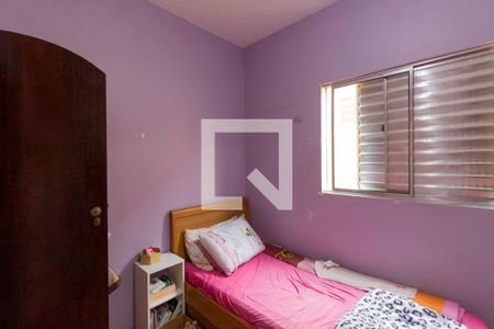 Casa à venda com 284m², 4 quartos e 2 vagasQuarto 3