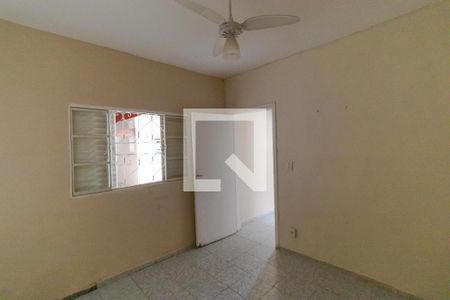 Casa à venda com 190m², 3 quartos e 8 vagasQuarto da Casa 02