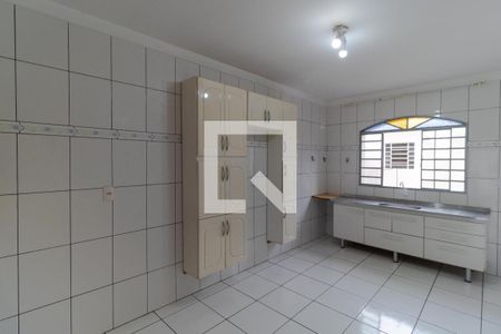 Casa à venda com 190m², 3 quartos e 8 vagasCozinha da Casa 01