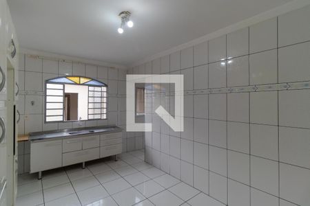 Casa à venda com 190m², 3 quartos e 8 vagasCozinha da Casa 01