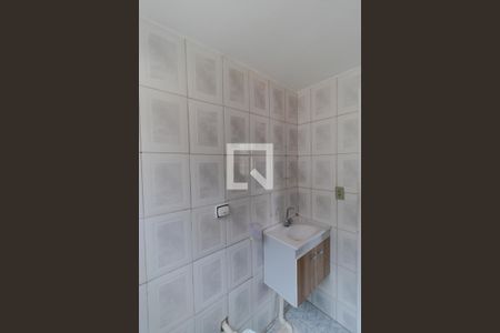 Casa à venda com 190m², 3 quartos e 8 vagasBanheiro da Casa 02