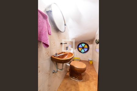 Casa à venda com 300m², 4 quartos e 8 vagas Casa à venda com 300m², 4 quartos e 8 vagasLavabo