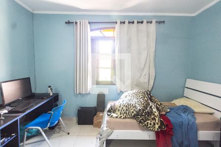 Casa à venda com 300m², 4 quartos e 8 vagas Casa à venda com 300m², 4 quartos e 8 vagasQuarto 2