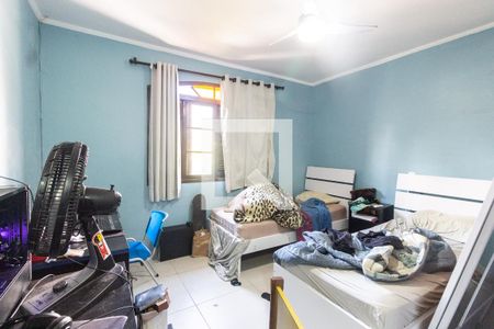 Casa à venda com 300m², 4 quartos e 8 vagas Casa à venda com 300m², 4 quartos e 8 vagasQuarto 2