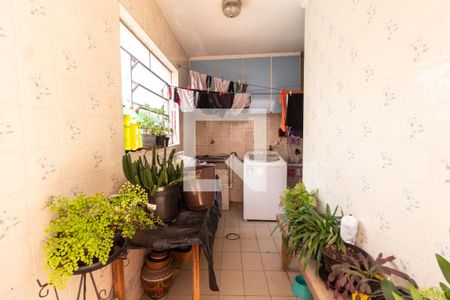 Casa à venda com 300m², 4 quartos e 8 vagas Casa à venda com 300m², 4 quartos e 8 vagasÁrea de serviço