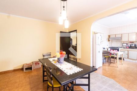 Casa à venda com 300m², 4 quartos e 8 vagas Casa à venda com 300m², 4 quartos e 8 vagasSala de jantar