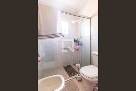 Casa à venda com 300m², 4 quartos e 8 vagas Casa à venda com 300m², 4 quartos e 8 vagasBanheiro do Quarto 4