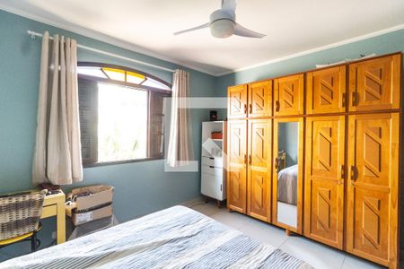 Casa à venda com 300m², 4 quartos e 8 vagas Casa à venda com 300m², 4 quartos e 8 vagasQuarto 1