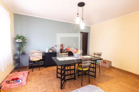 Casa à venda com 300m², 4 quartos e 8 vagas Casa à venda com 300m², 4 quartos e 8 vagasSala de jantar