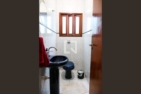 Lavabo de casa à venda com 5 quartos, 250m² em Jardim das Maravilhas, Santo André