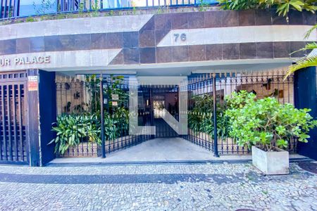 Apartamento à venda com 163m², 2 quartos e 1 vaga Apartamento à venda com 163m², 2 quartos e 1 vagaFachada e portaria