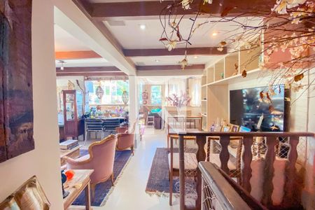 Apartamento à venda com 163m², 2 quartos e 1 vaga Apartamento à venda com 163m², 2 quartos e 1 vagaSala superior