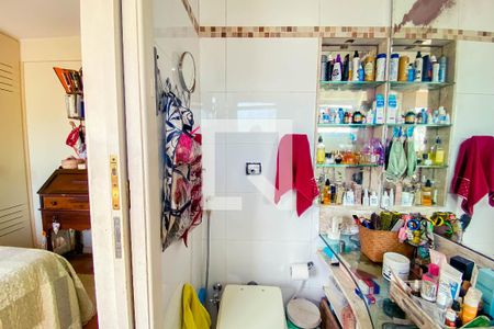 Banheiro da suíte de apartamento à venda com 2 quartos, 163m² em Botafogo, Rio de Janeiro