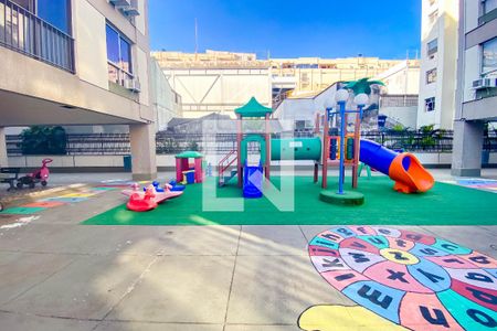 Apartamento à venda com 163m², 2 quartos e 1 vaga Apartamento à venda com 163m², 2 quartos e 1 vagaBrinquedoteca