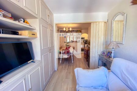 Apartamento à venda com 163m², 2 quartos e 1 vaga Apartamento à venda com 163m², 2 quartos e 1 vagaSala