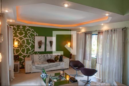 Casa para alugar com 922m², 4 quartos e 3 vagassala