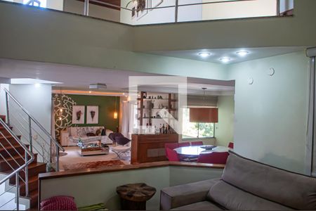 Casa para alugar com 922m², 4 quartos e 3 vagassala