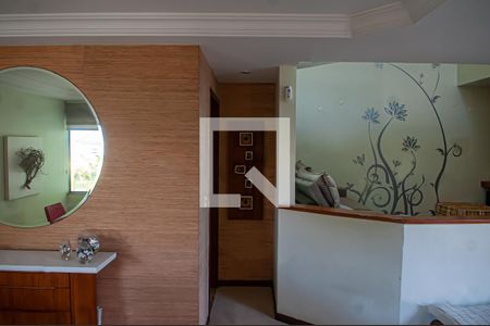 Casa para alugar com 922m², 4 quartos e 3 vagassala