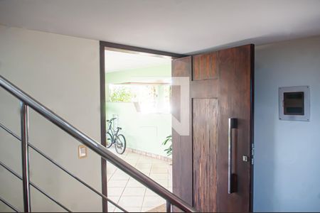 Casa para alugar com 922m², 4 quartos e 3 vagashall