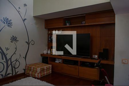 Casa para alugar com 922m², 4 quartos e 3 vagassala