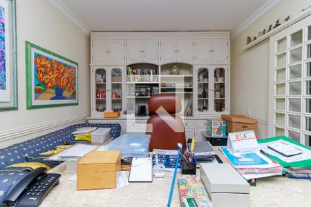 Apartamento à venda com 189m², 3 quartos e 2 vagasEscritório