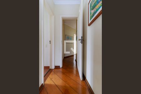 Apartamento à venda com 189m², 3 quartos e 2 vagasCorredor