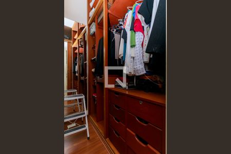 Apartamento à venda com 189m², 3 quartos e 2 vagasSuíte - Closet