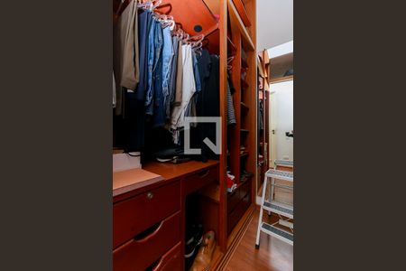 Apartamento à venda com 189m², 3 quartos e 2 vagasSuíte - Closet