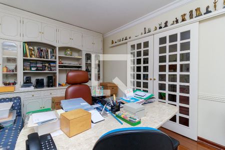 Apartamento à venda com 189m², 3 quartos e 2 vagasEscritório