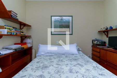 Apartamento à venda com 189m², 3 quartos e 2 vagasQuarto 2